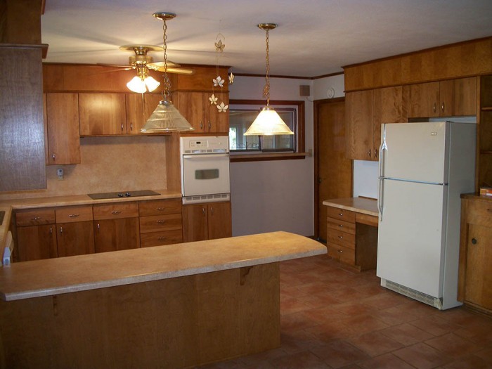 Bunting Second View of Kitchen