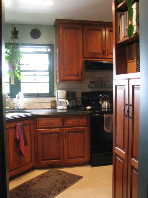 Handcrafted Solid Wood Kitchen Cabinets | HealthyCabinetmakers.com